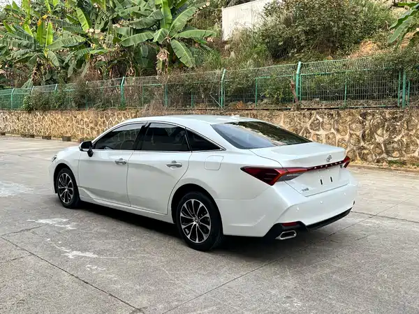 Toyota Avalon 2022