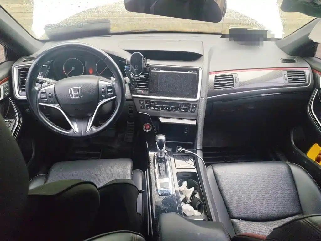 Honda Spirior 2016 — фото 13