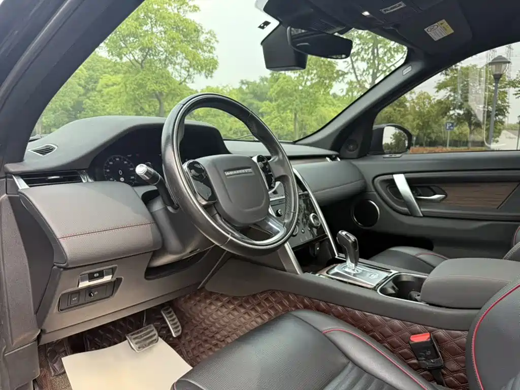 Land Rover Discovery Sport 2020 — фото 11