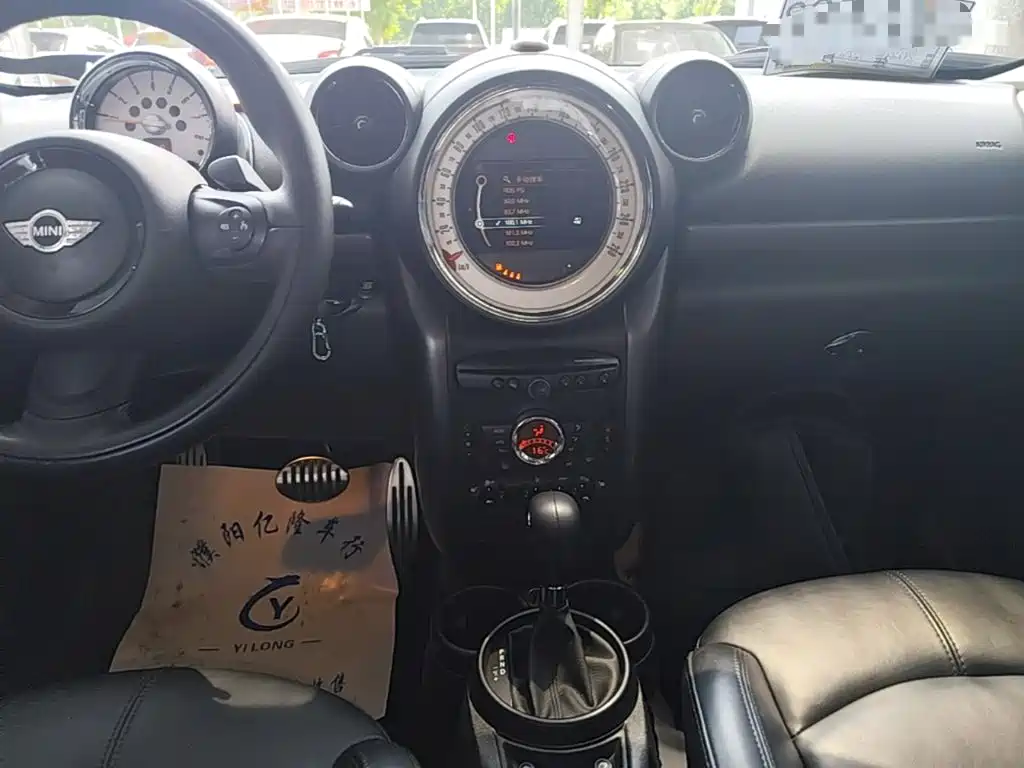 MINI Countryman 2015 — фото 13