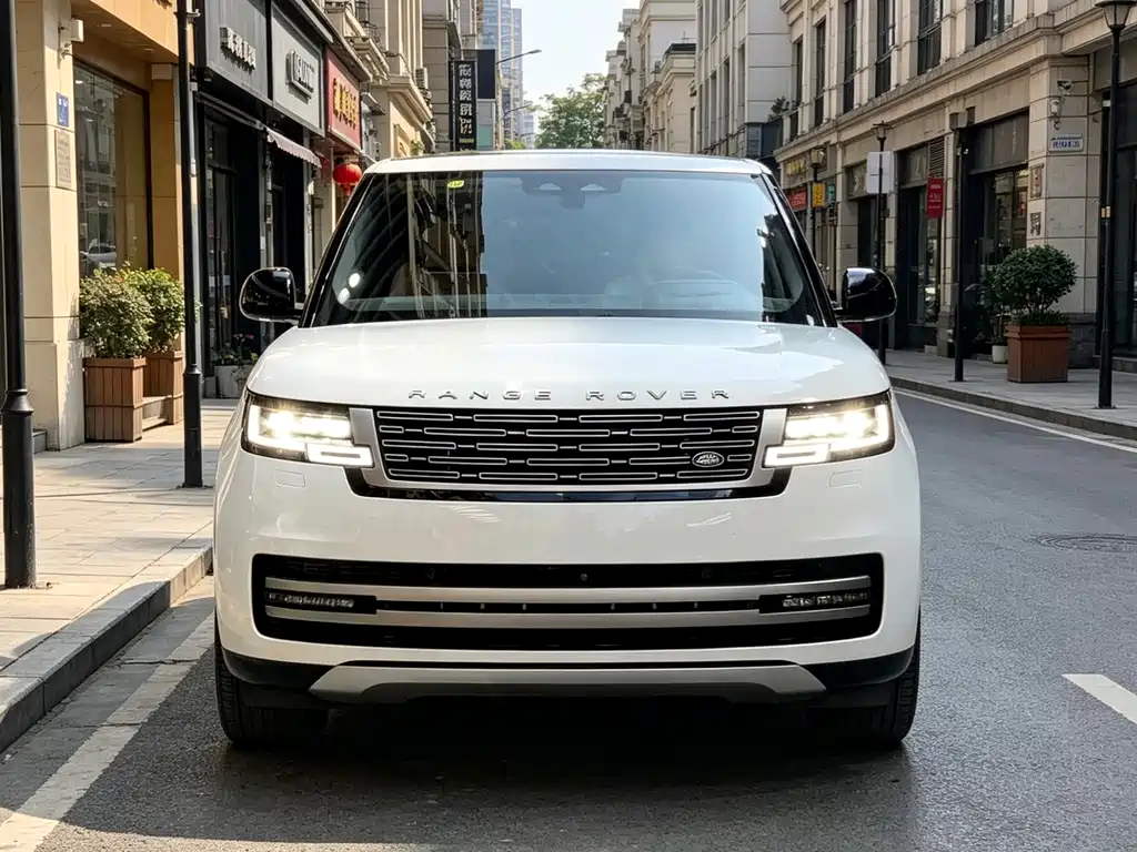 Land Rover Range Rover 2024 — фото 2