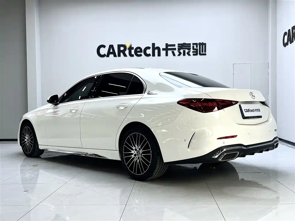 Mercedes-Benz C-Class 2023 — фото 4