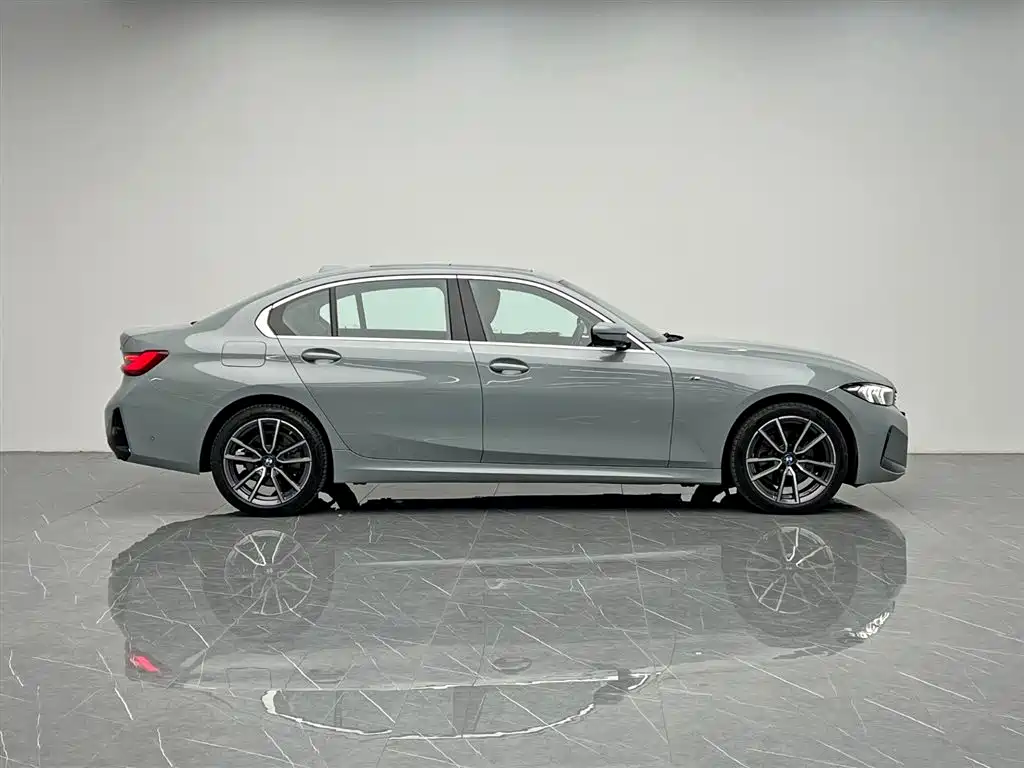 BMW 3 Series 2025
