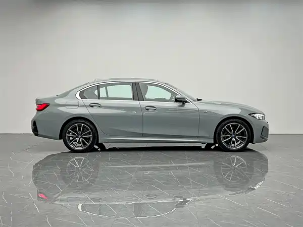 BMW 3 Series 2025