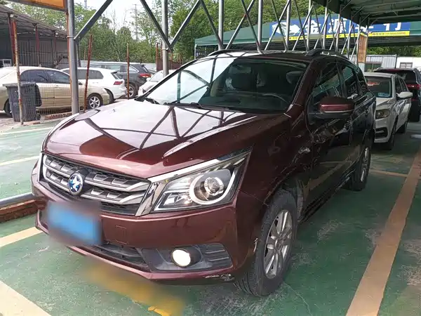 Venucia T70 2016