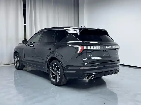Lynk & Co 09 EM-P 2022