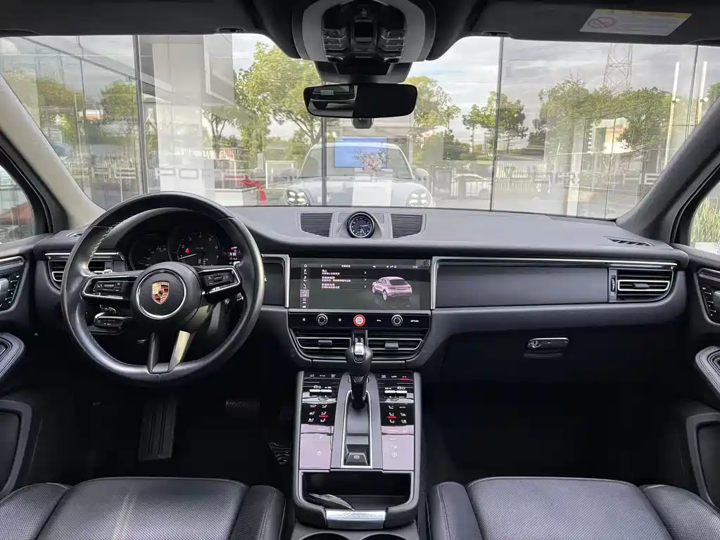 Porsche Macan 2023 — фото 10