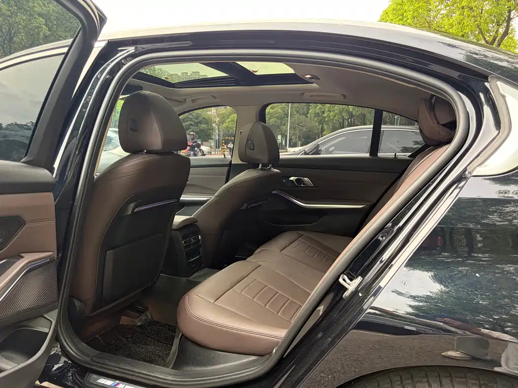 BMW 3 Series 2021