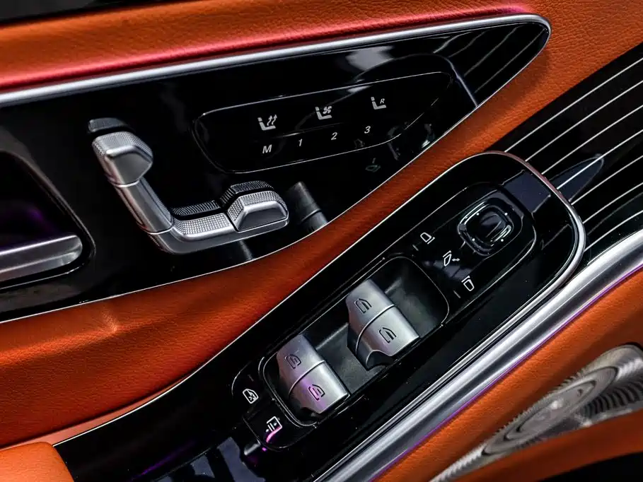 Mercedes-Benz S-Class 2023 — фото 12