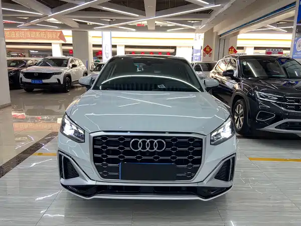 Audi Q2L 2022