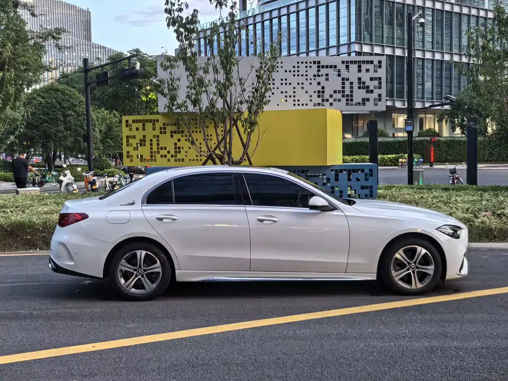 Mercedes-Benz C-Class 2022 — фото 14