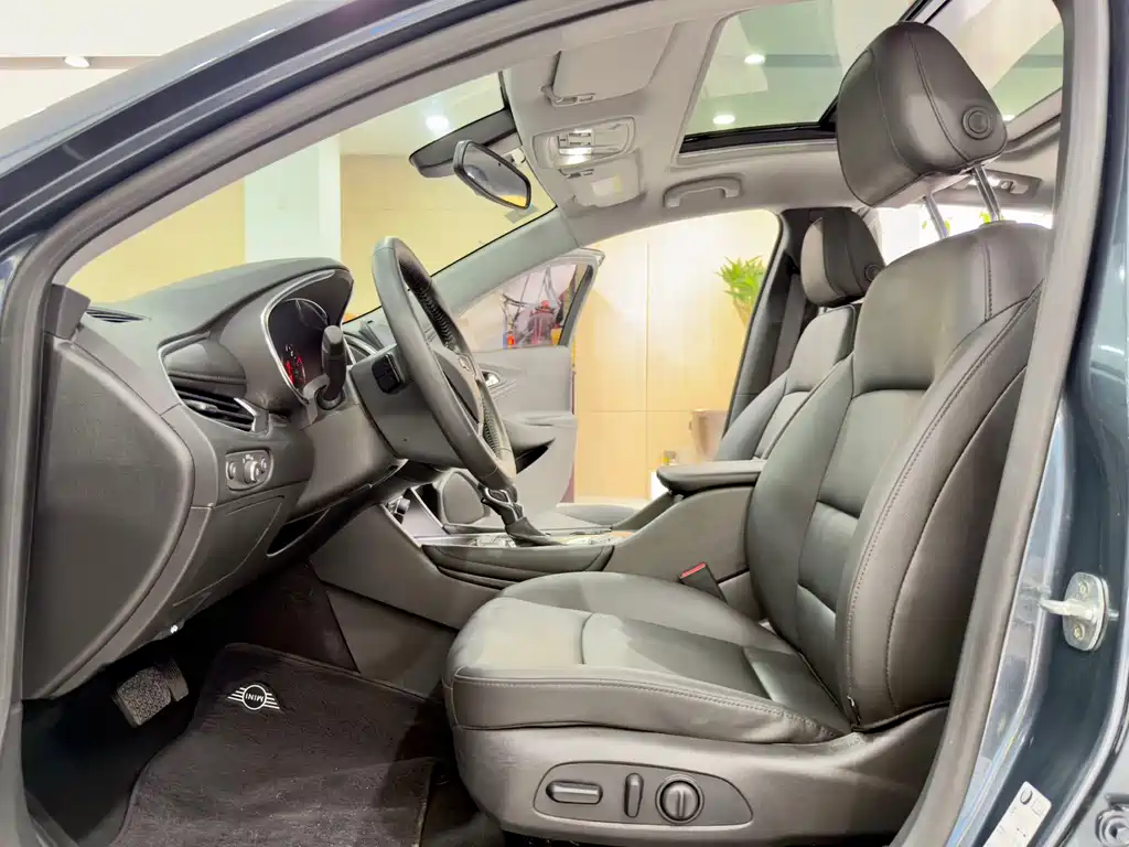 Chevrolet Malibu XL 2023 — фото 10