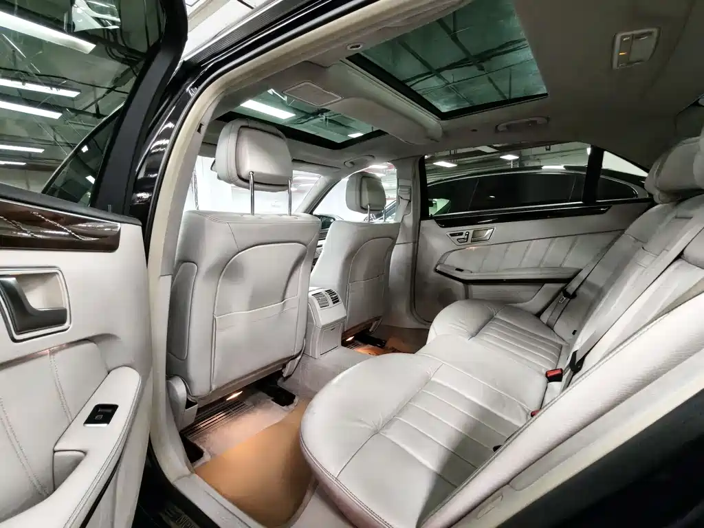 Mercedes-Benz E-Class 2014