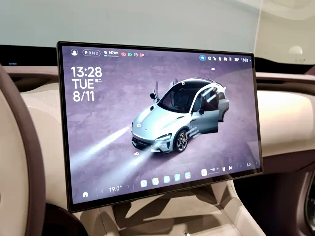 Xiaomi YU7 2025 — фото 10