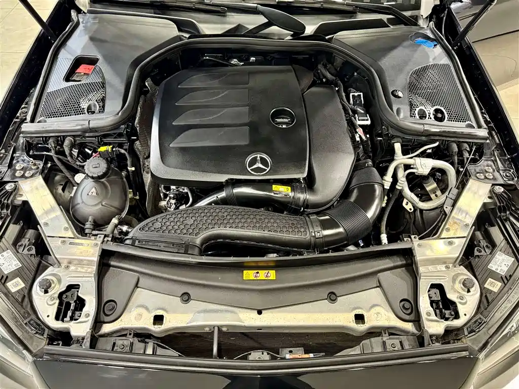 Mercedes-Benz E-Class 2022 — фото 11