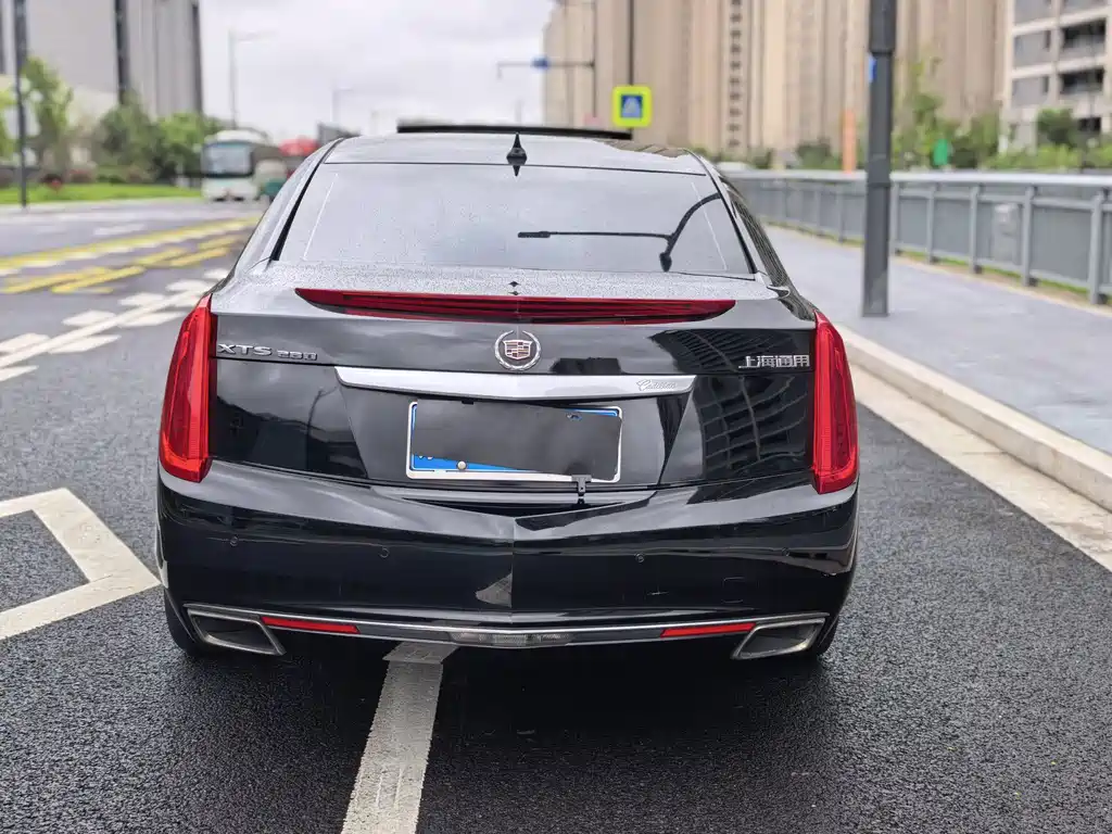 Cadillac XTS 2016 — фото 6