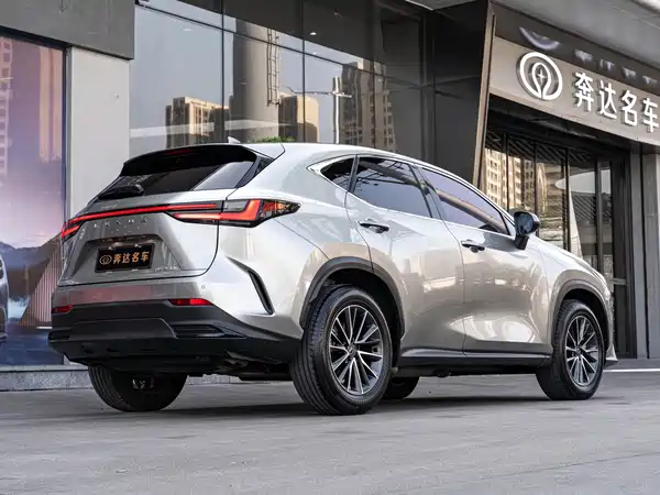 Lexus NX 2023