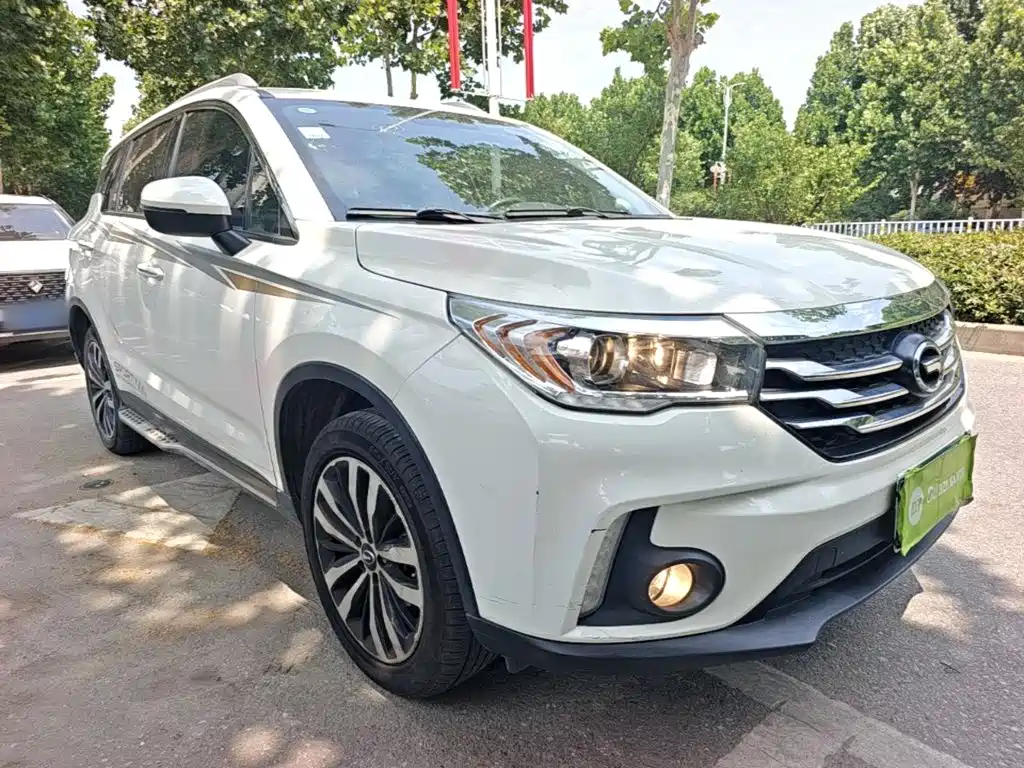 GAC Motor Trumpchi GS4 2016 — фото 4