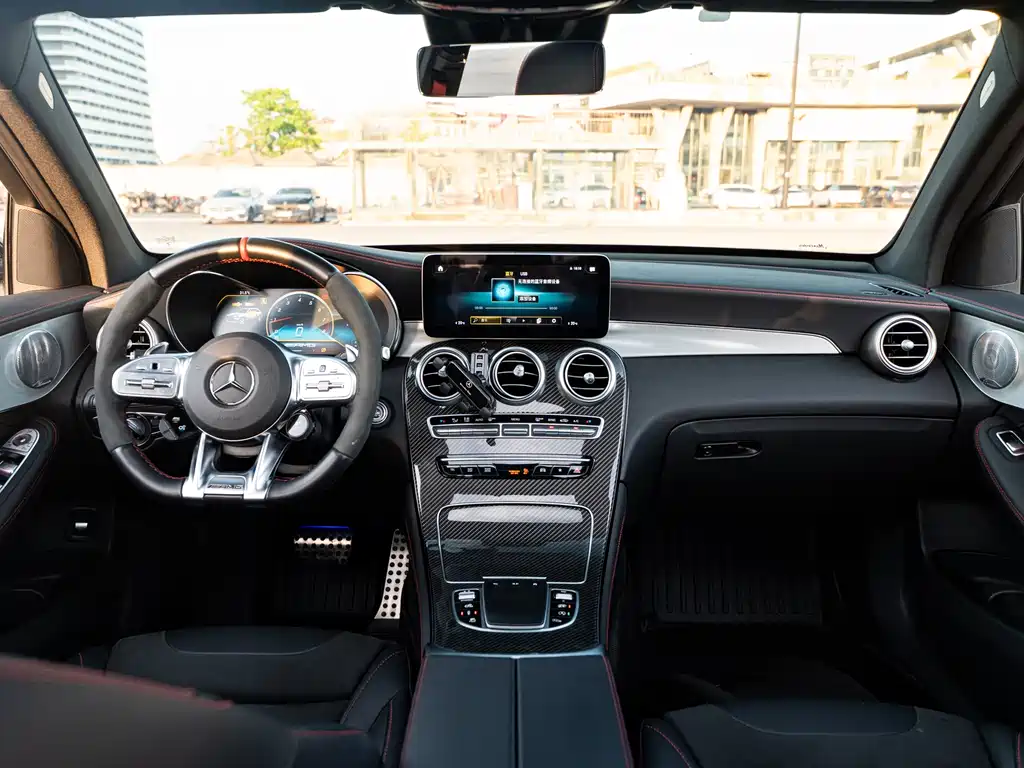 Mercedes-Benz GLC AMG 2021 — фото 5