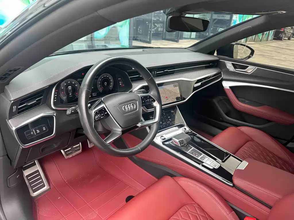 Audi A7L 2024 — фото 18