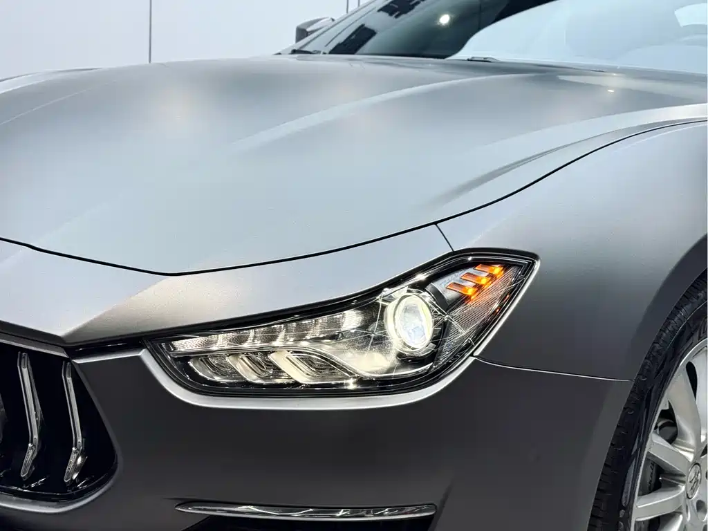 Maserati Ghibli 2022 — фото 22