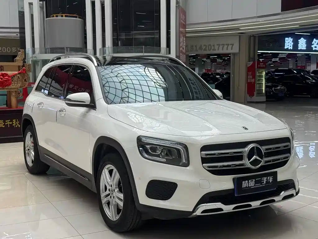 Mercedes-Benz GLB 2021 — фото 1