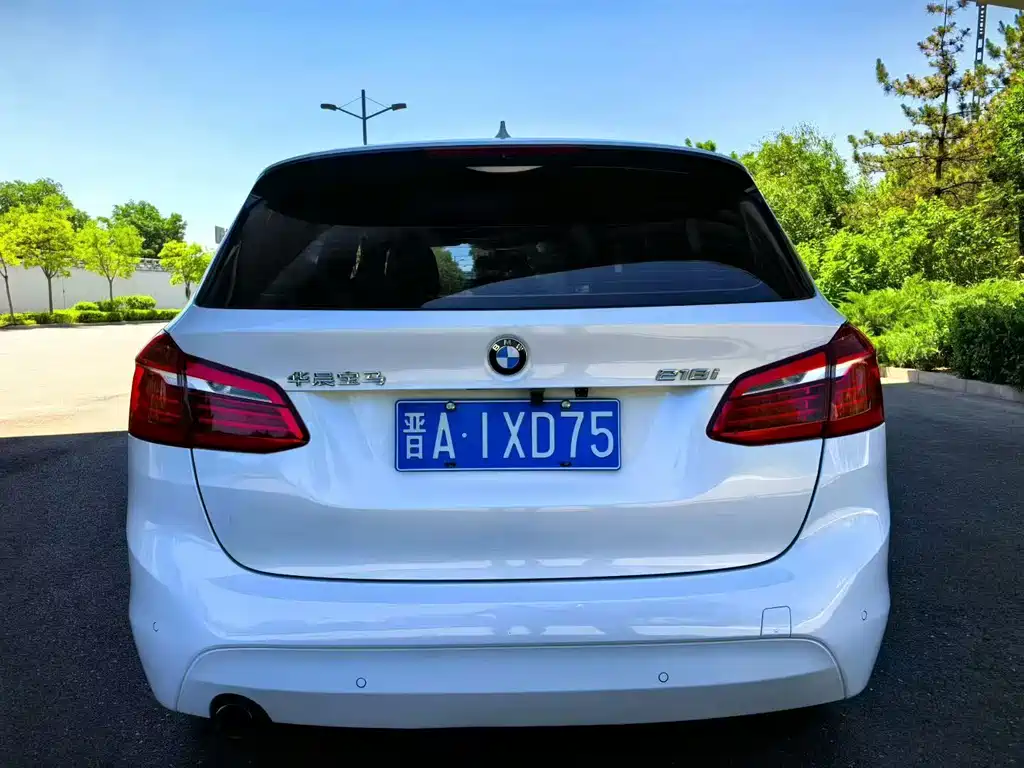 BMW 2 Series Station Wagon 2016 — фото 9