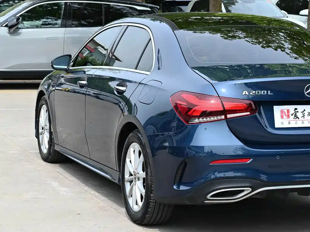 Mercedes-Benz A-Class 2019 — фото 10