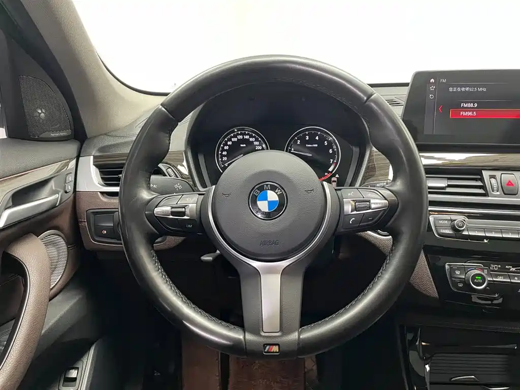 BMW X1 2022 — фото 16