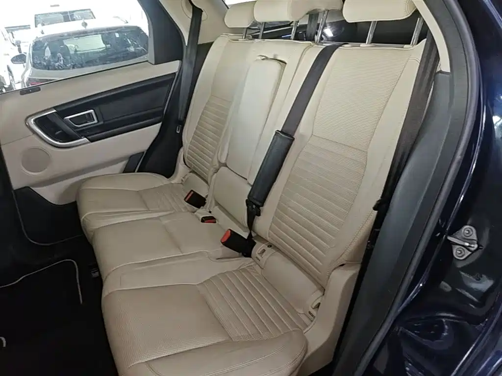 Land Rover Discovery Sport 2015 — фото 17