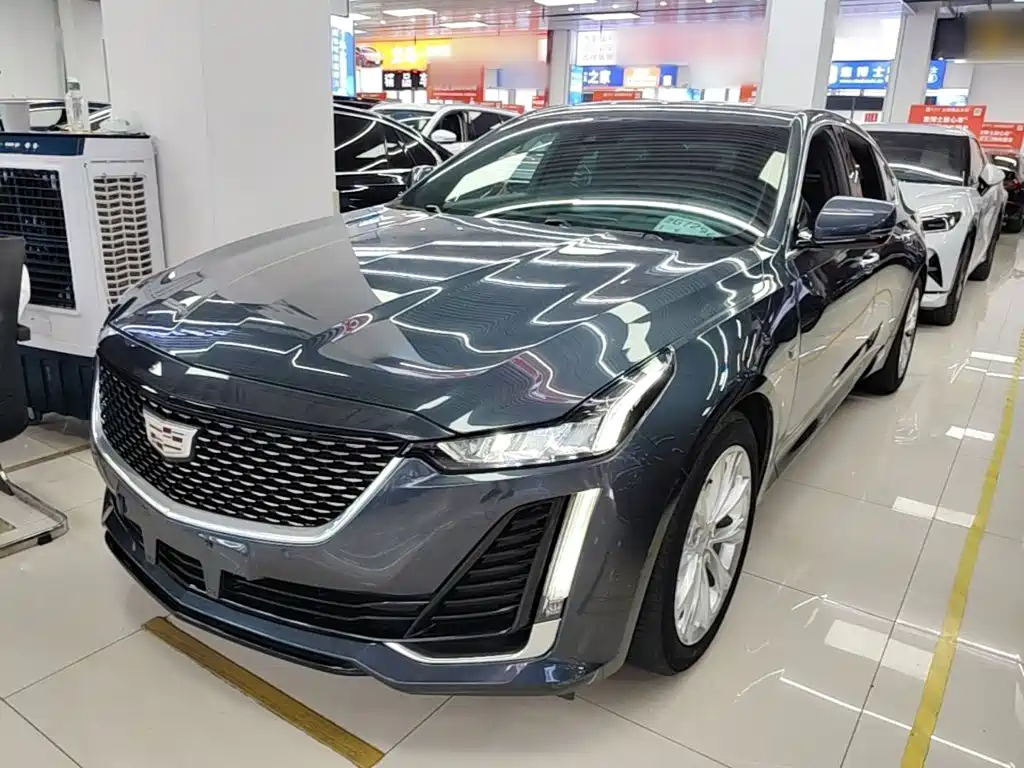 Cadillac CT5 2022 — фото 1