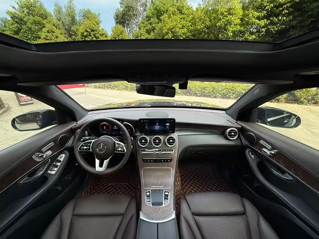 Mercedes-Benz GLC 2020 — фото 23