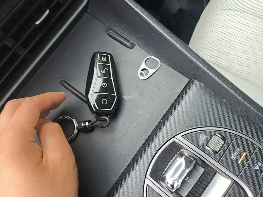 BYD Seal 05 DM-i 2025 — фото 9