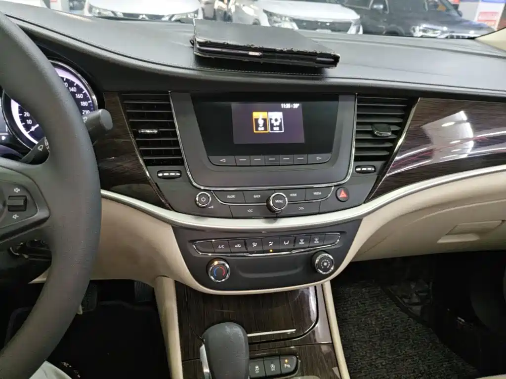 Buick Verano 2018 — фото 13