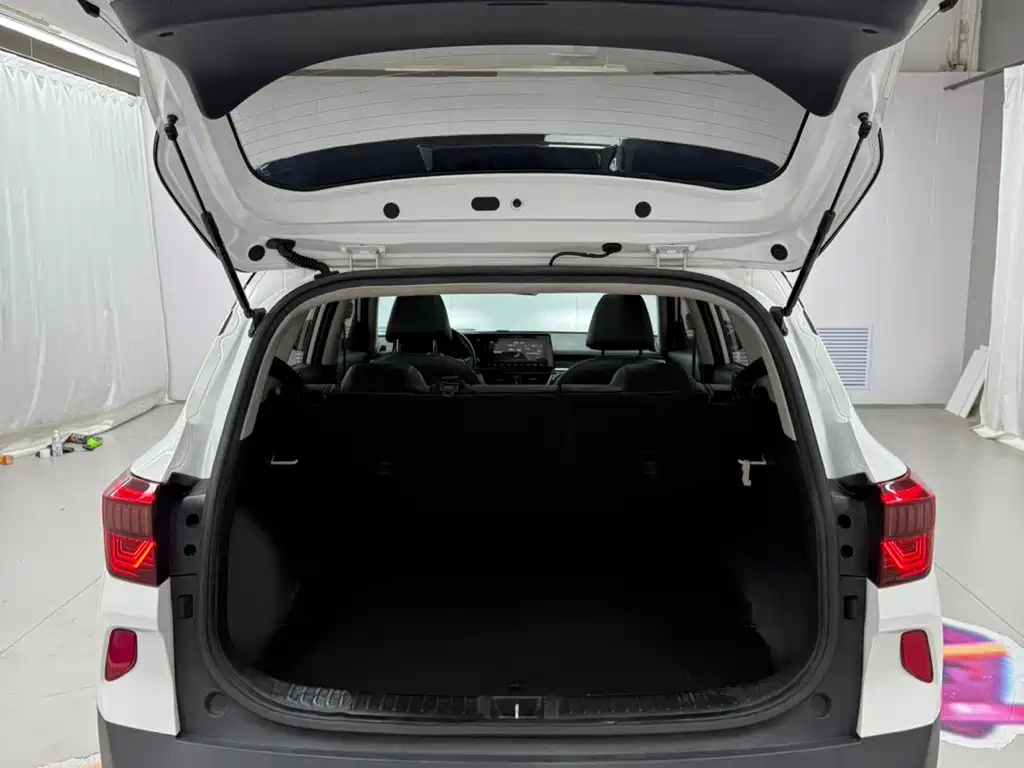 Kia KX3 2021 — фото 18