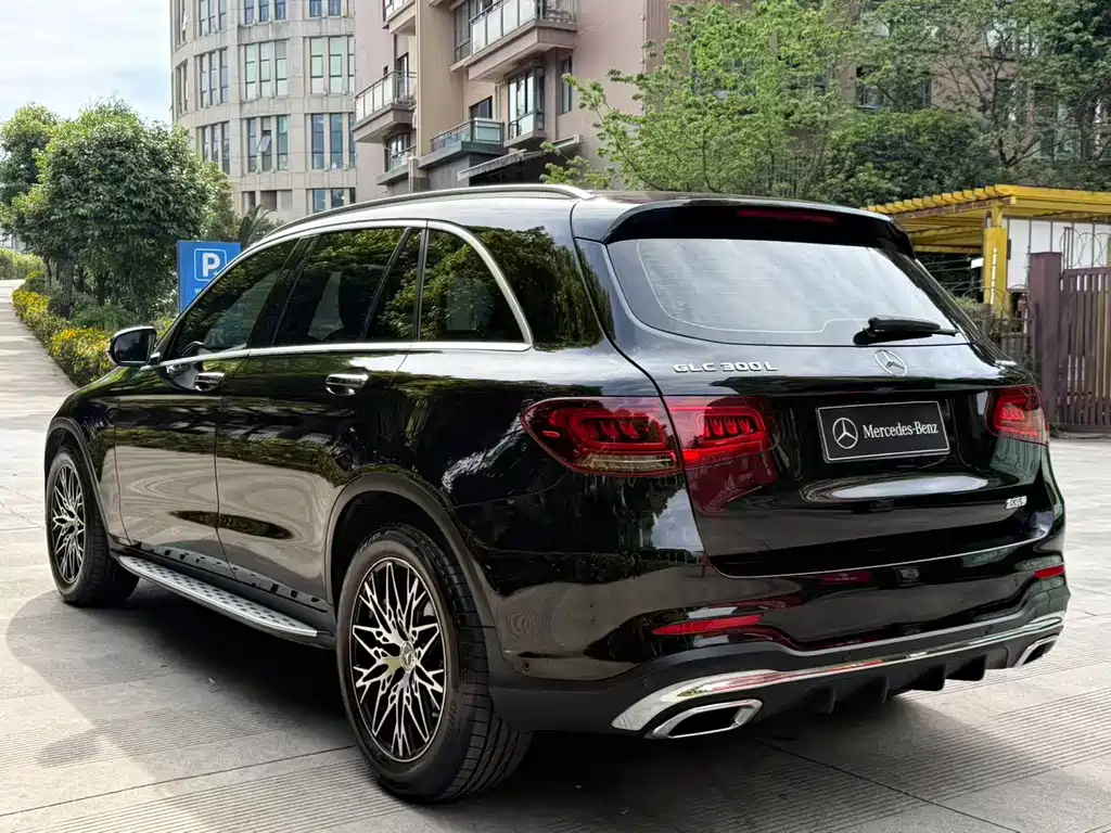 Mercedes-Benz GLC 2020 — фото 35