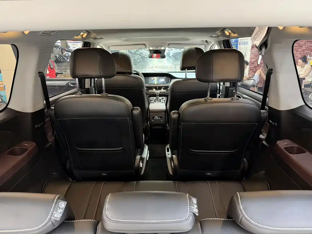 GAC Trumpchi M6 2022 — фото 18