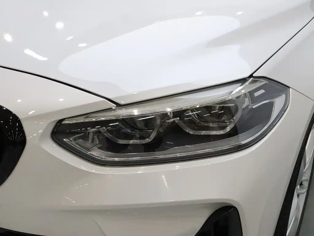 BMW 1 Series 2022 — фото 18