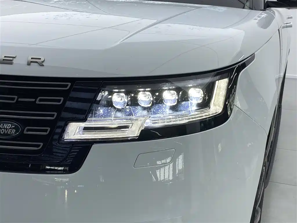 Land Rover Range Rover 2025 — фото 11