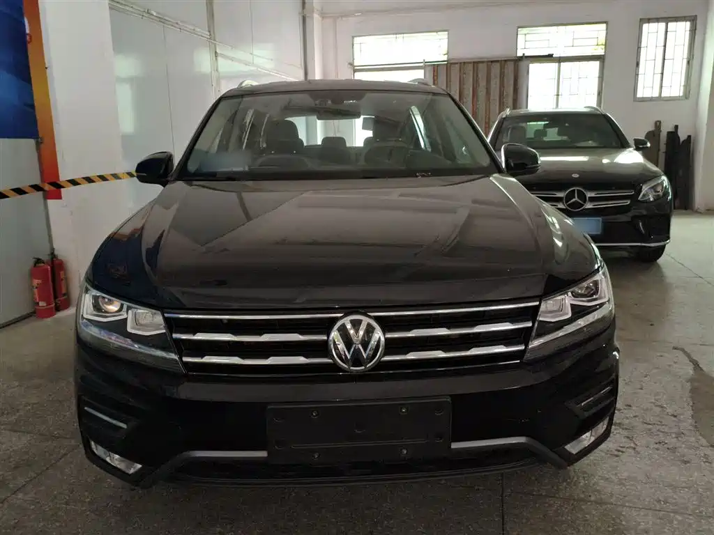 Volkswagen Tiguan L 2018 — фото 3
