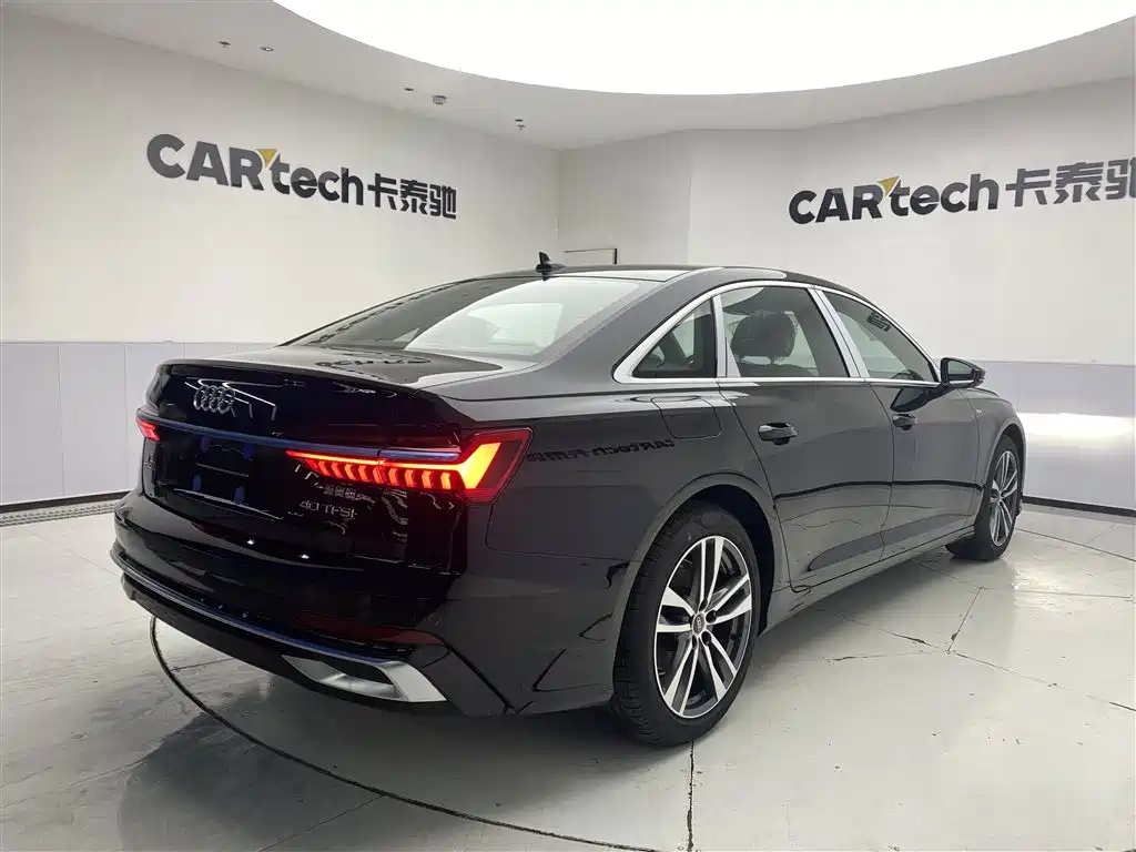 Audi A6L — фото 5