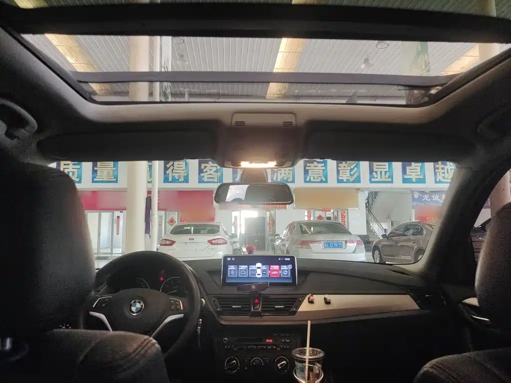 BMW X1 2015 — фото 16
