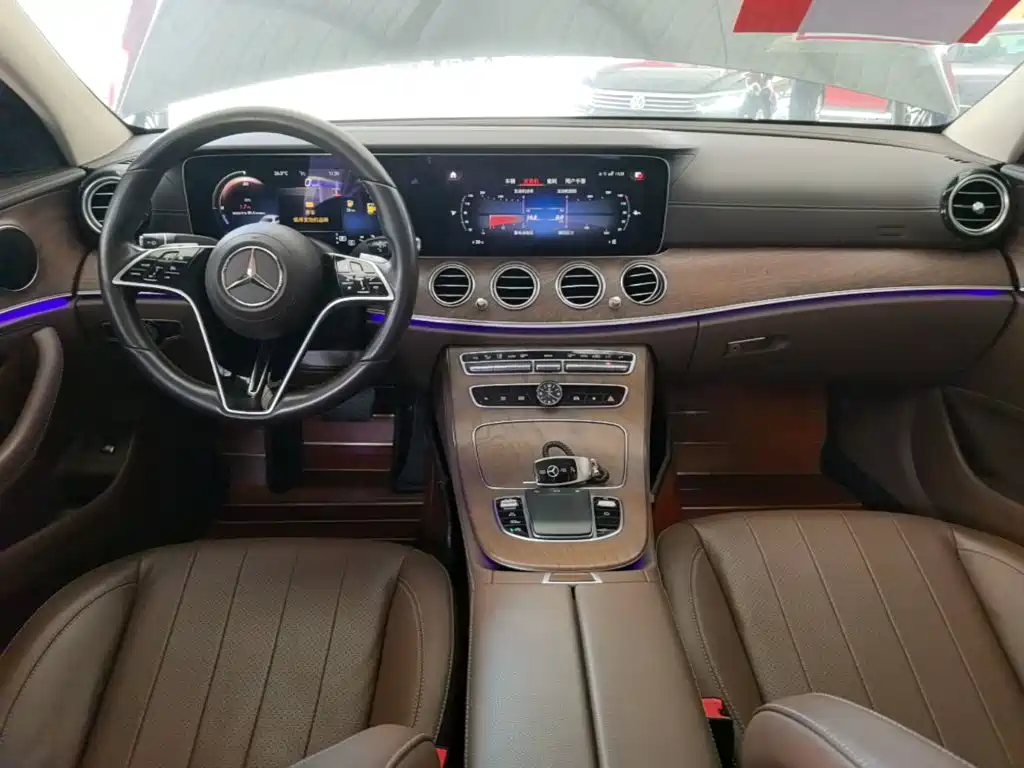 Mercedes-Benz E-Class 2021 — фото 10