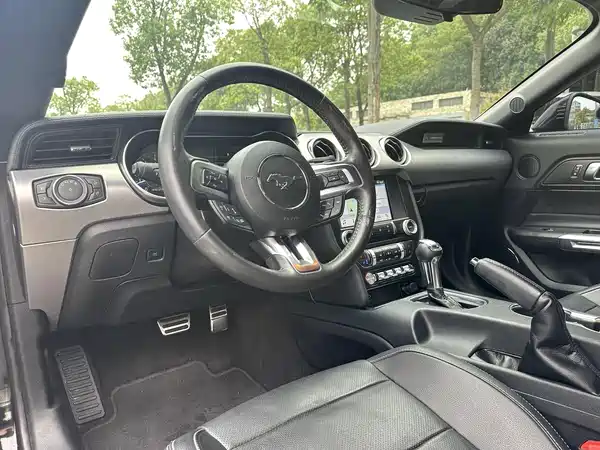 Ford Mustang 2020
