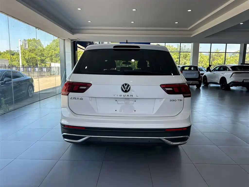 Volkswagen Tiguan L 2022 — фото 4