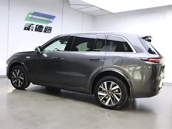Li Auto L8 2023