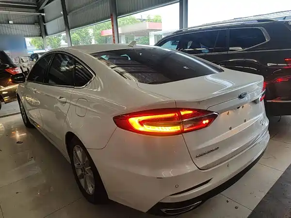 Ford Mondeo 2021
