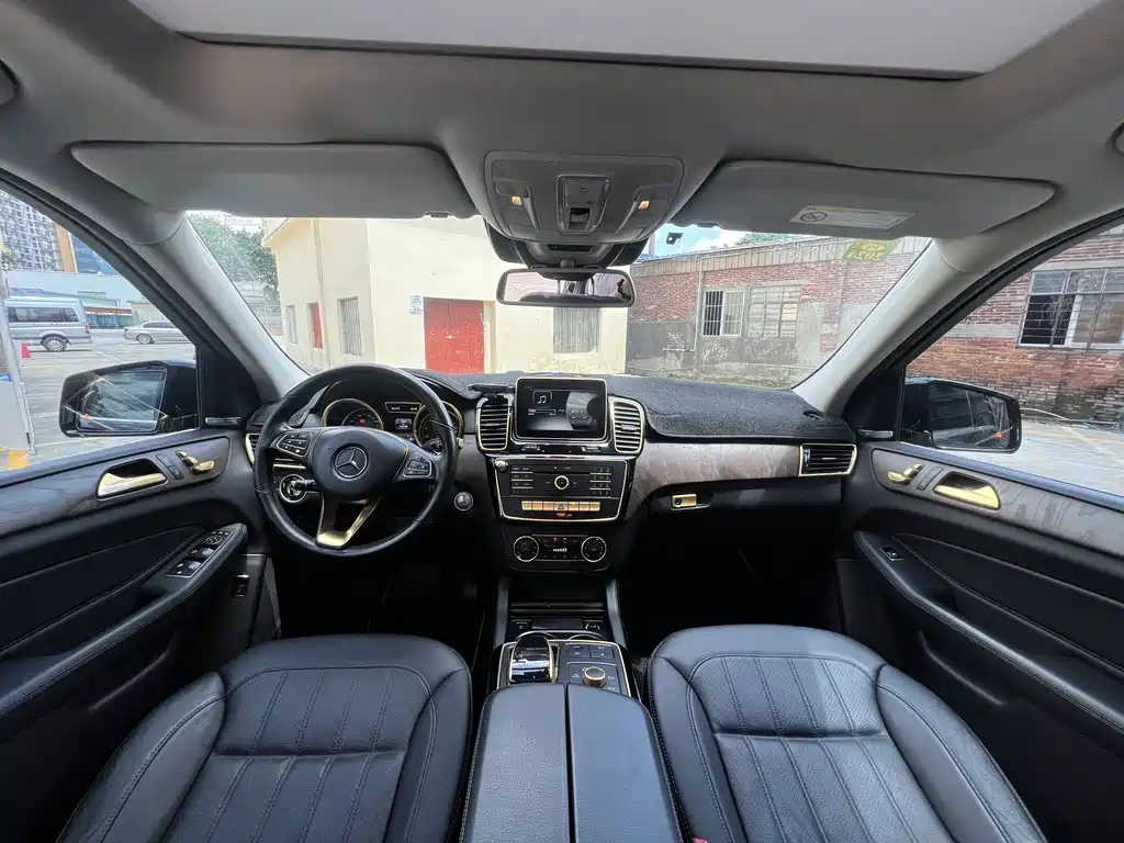 Mercedes-Benz GLE 2016 — фото 20
