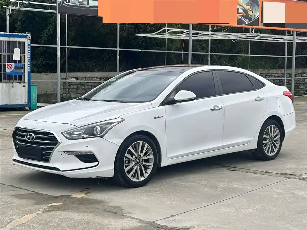 Hyundai Mistra 2017 — фото 1