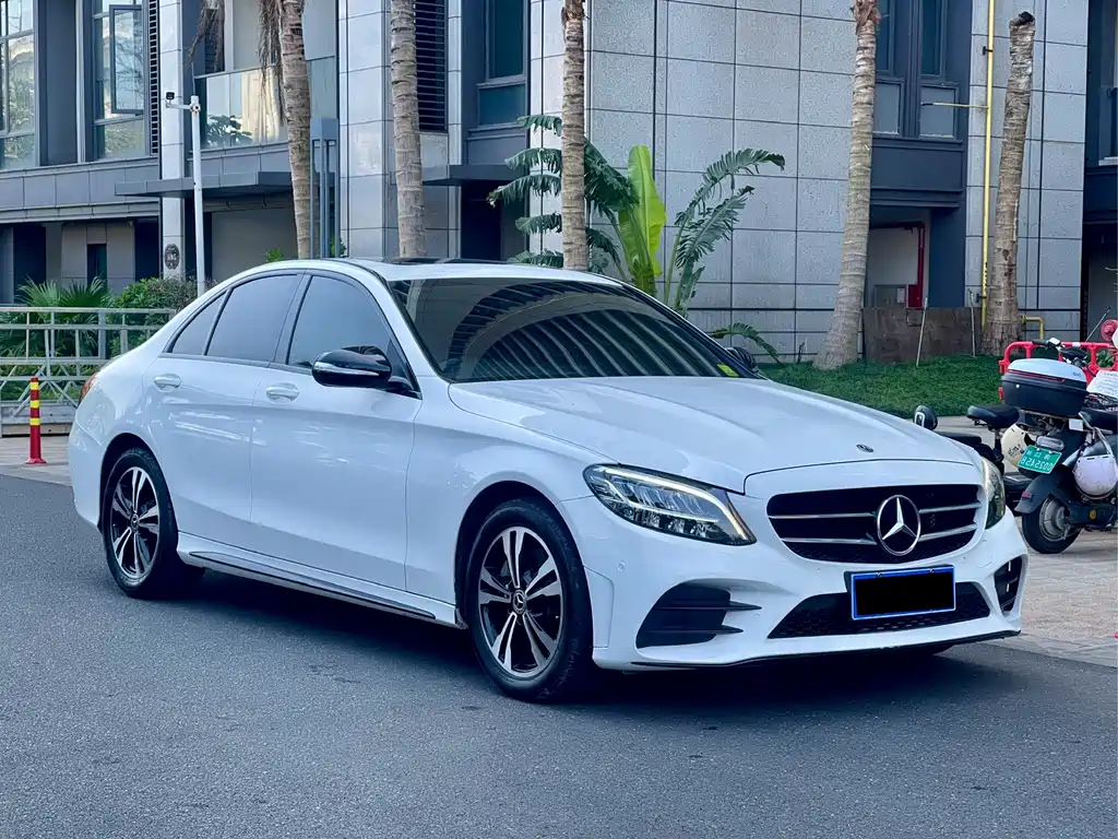 Mercedes-Benz C-Class 2019 — фото 3